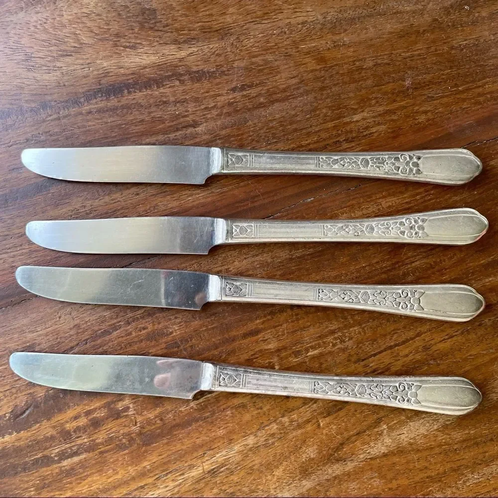 Lot of 4 Floral Pattern Knives 1938 Simeon L & George H Rogers Co. Silverplated
